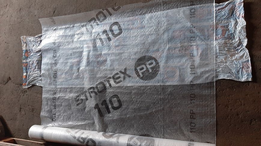 Плівка гідроізоляційна Strotex PP110 1.5x50 м пл010 фото